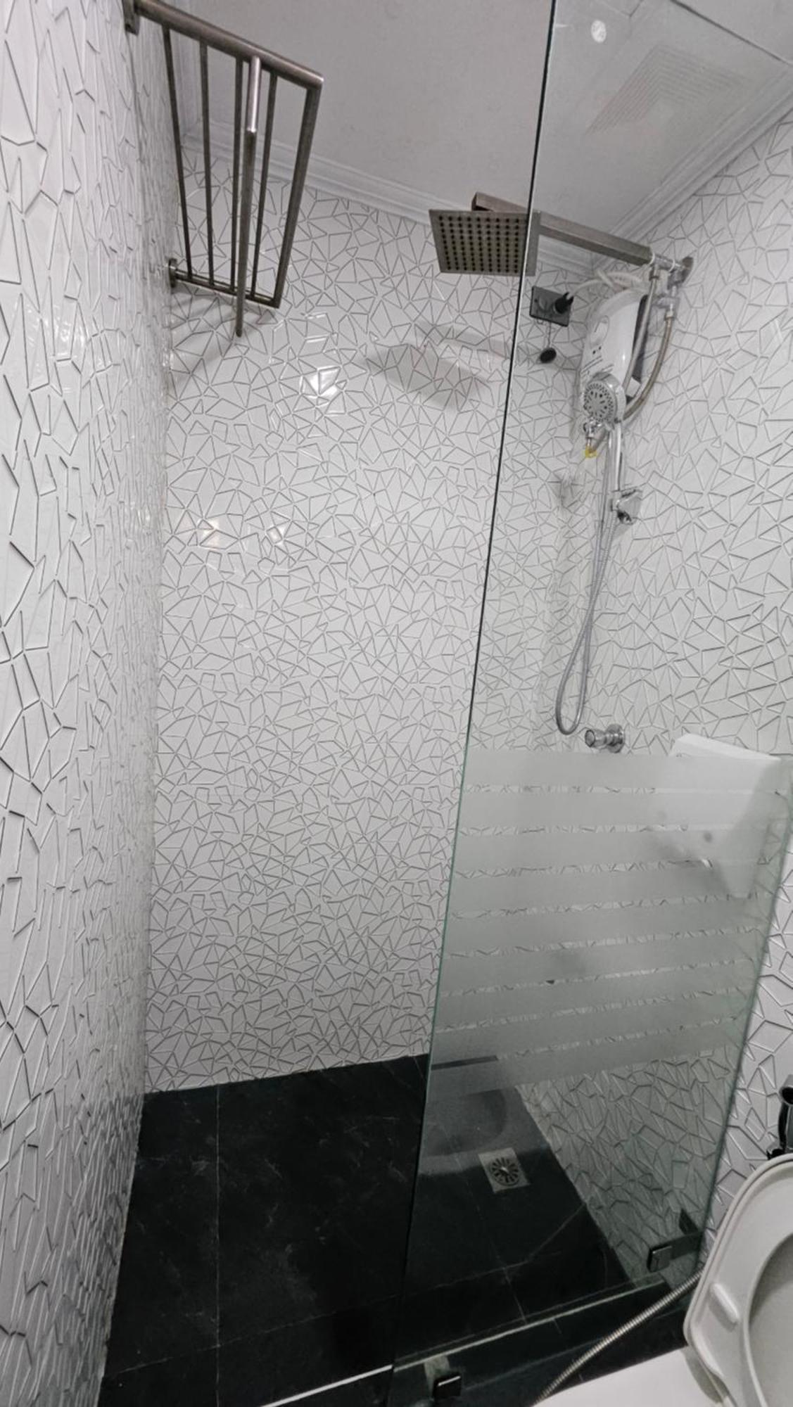Cozy 2Br Staycation With Balcony Chateau Elysee For 4-6 Pax Paranaque City 외부 사진