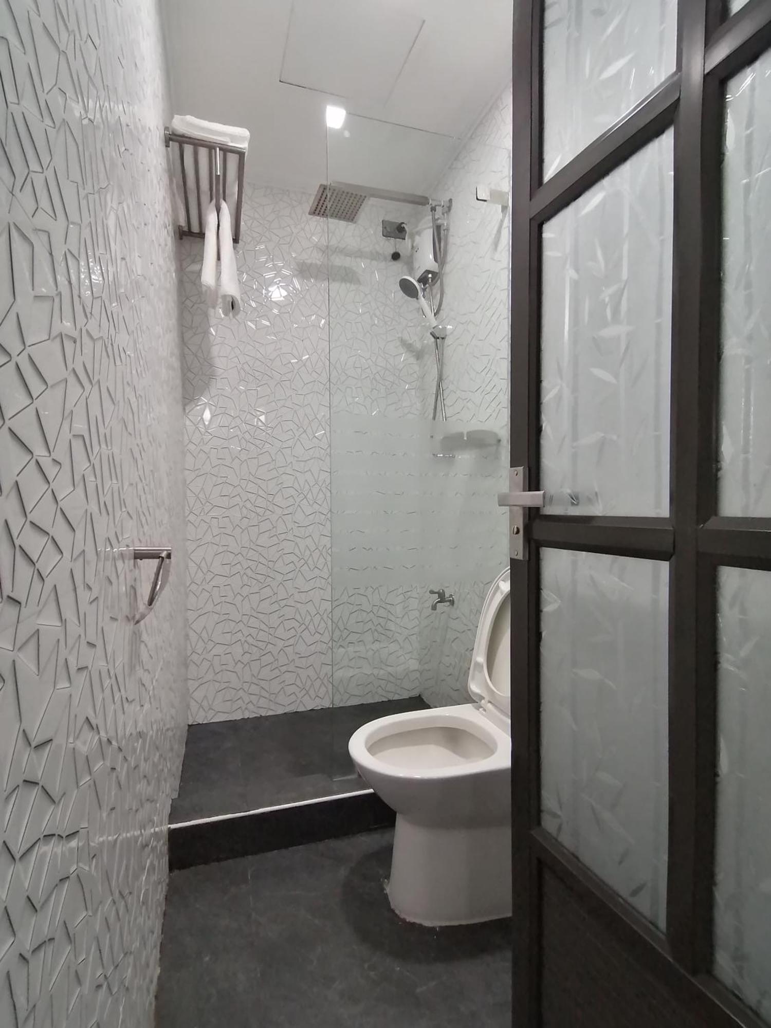 Cozy 2Br Staycation With Balcony Chateau Elysee For 4-6 Pax Paranaque City 외부 사진
